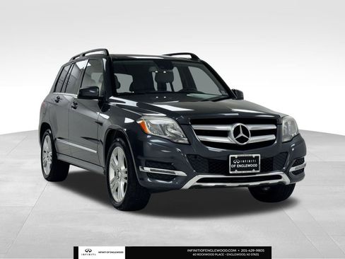 Used 2015 Mercedes-Benz GLK 350 4MATIC image 1