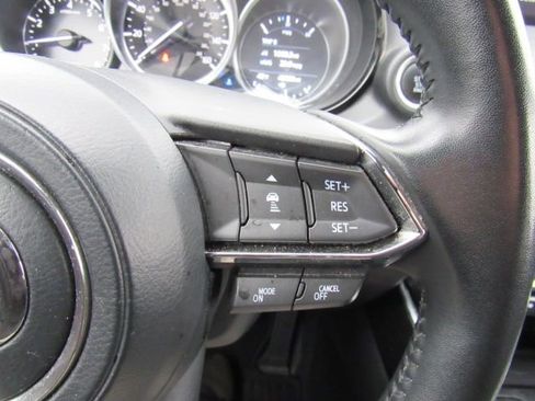 Used 2023 MAZDA CX-9 Touring image 17