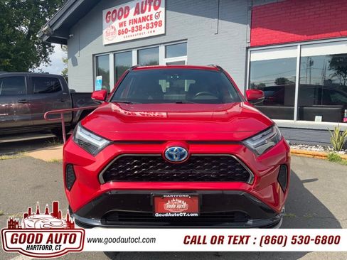 Used 2022 Toyota RAV4 SE w/ Weather & Moonroof Package AWD/4WD image 2