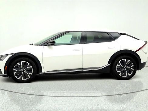 Used 2024 Kia EV6 Light AWD/4WD image 8