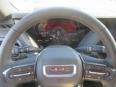 New 2026 GMC Yukon AT4 image 18