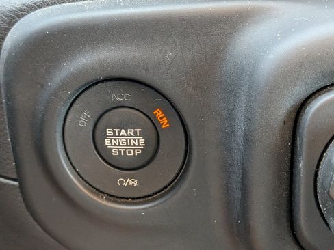 Used 2021 Jeep Wrangler Unlimited Sport image 26