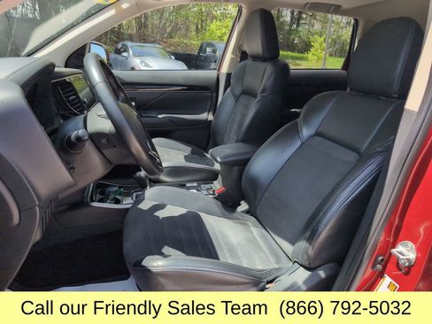 Used 2019 Mitsubishi Outlander SE AWD/4WD image 11