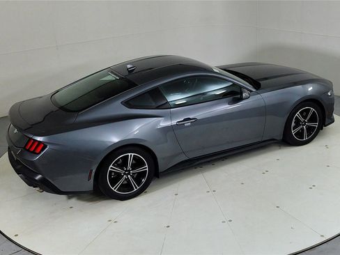 Used 2024 Ford Mustang Coupe image 35