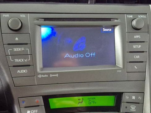 Used 2013 Toyota Prius Three w/ Solar Roof Pkg FWD image 18