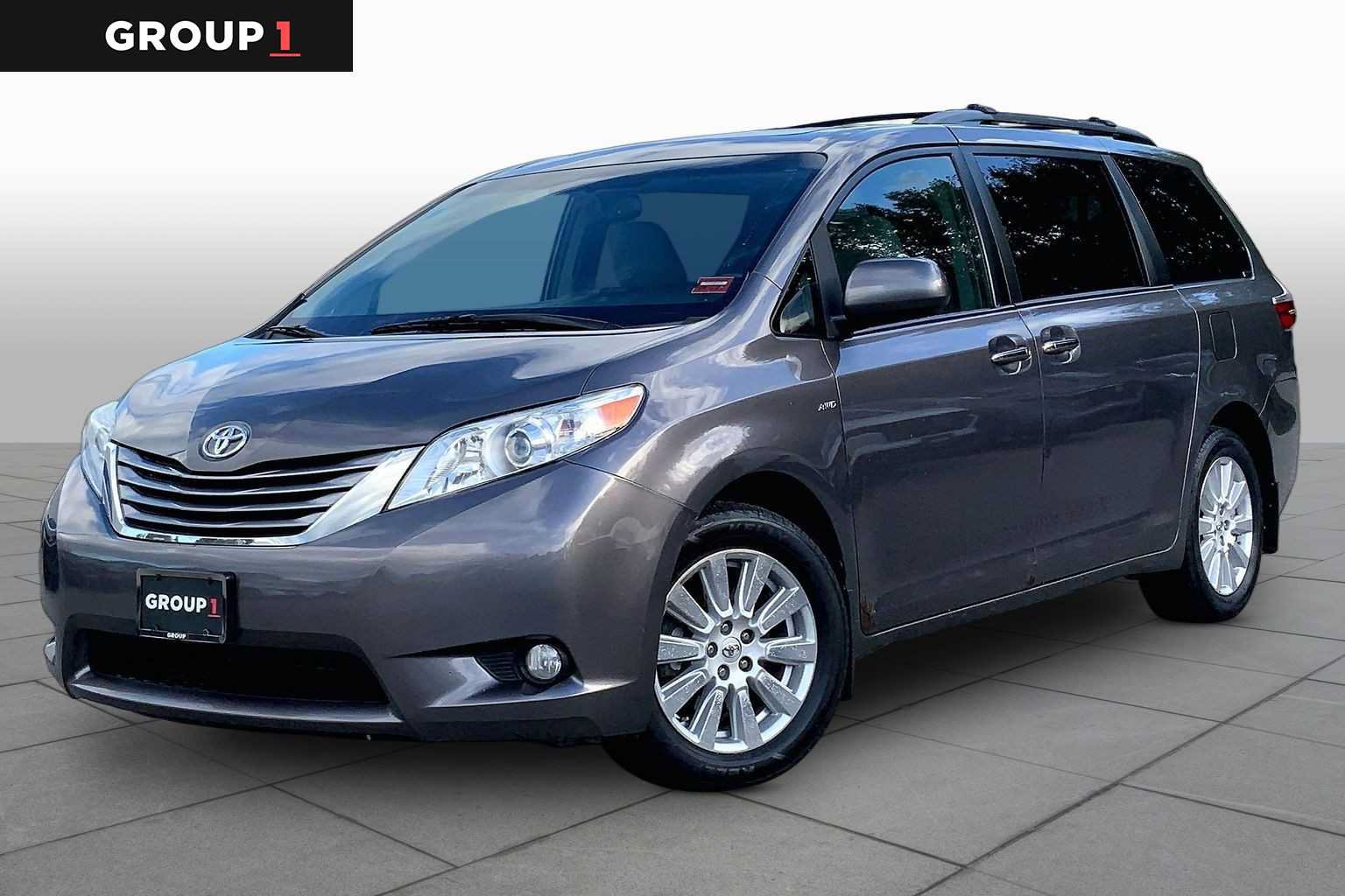 Used 2017 Toyota Sienna XLE Premium AWD/4WD image 1