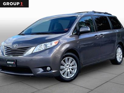 Used 2017 Toyota Sienna XLE Premium