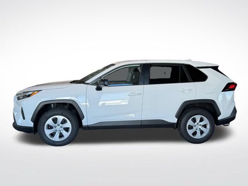 Used 2024 Toyota RAV4 LE AWD/4WD image 7