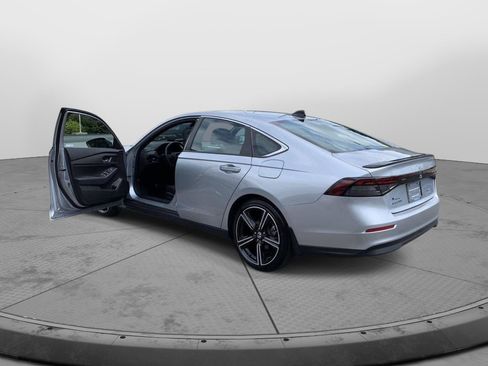 Certified 2025 Honda Accord Sport image 9