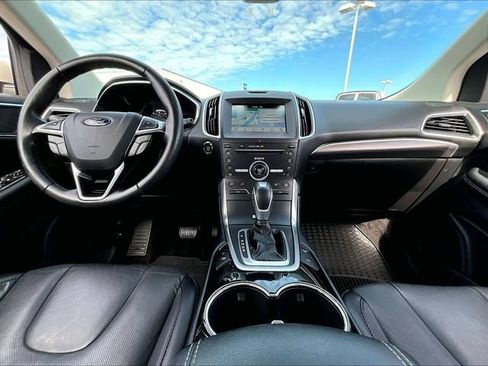 Used 2016 Ford Edge Titanium w/ Equipment Group 302A AWD/4WD image 21