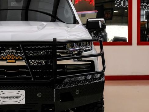 Used 2019 Chevrolet Silverado 1500 LTZ w/ LTZ Texas Edition AWD/4WD image 54