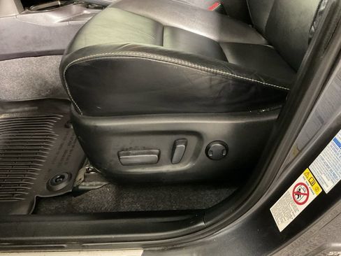 Used 2017 Toyota RAV4 Platinum w/ All Weather Liner Package AWD/4WD image 24