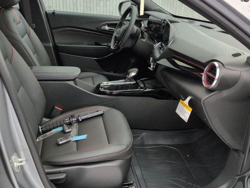 New 2026 Chevrolet Trax RS w/ Sunroof Package image 28