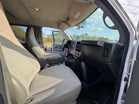 Used 2015 Chevrolet Express 3500 LT w/ LT Preferred Equipment Group image 38