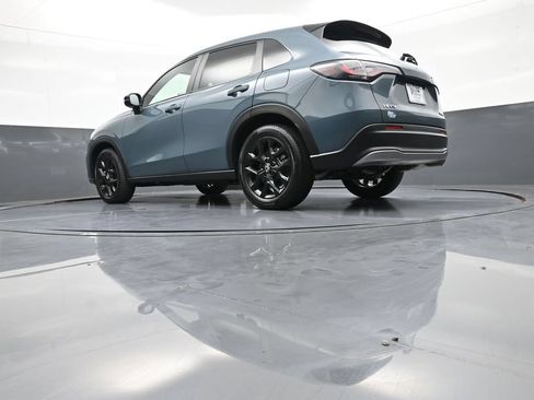 Certified 2023 Honda HR-V Sport image 30