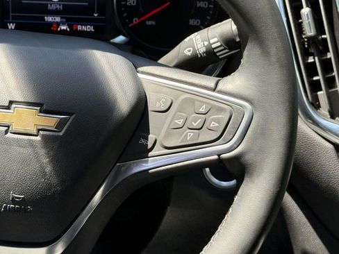 Used 2023 Chevrolet Equinox LT FWD image 22