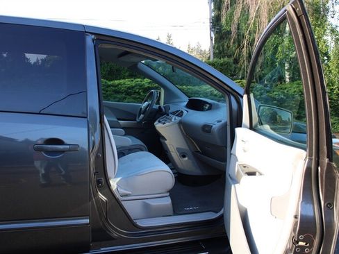 Used 2004 Nissan Quest S w/ (SEA) Seat Pkg FWD image 13