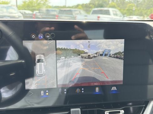New 2026 Chevrolet Equinox LT w/ Convenience Package II AWD/4WD image 31