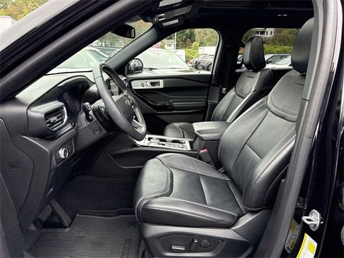 Used 2022 Ford Explorer ST w/ Equipment Group 401A image 18