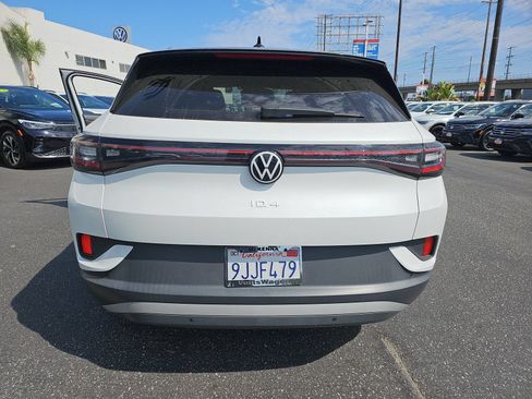 Used 2023 Volkswagen ID.4 Pro S Plus RWD image 11