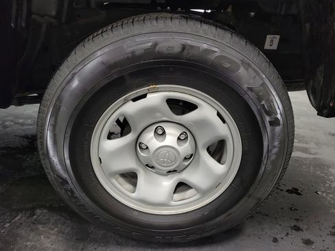 Used 2023 Toyota Tacoma SR image 10