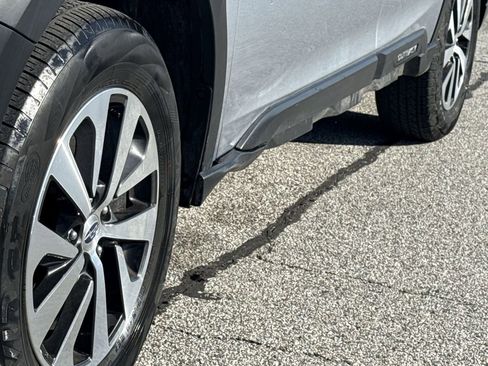 Used 2025 Subaru Outback Premium image 18