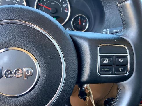 Used 2014 Jeep Wrangler Unlimited Rubicon w/ Connectivity Group image 24