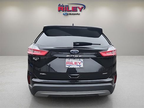 Used 2023 Ford Edge SEL image 4