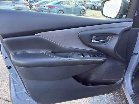 Certified 2023 Nissan Murano SV w/ SV Midnight Edition Package image 13