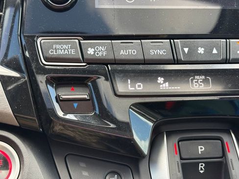 Used 2024 Honda Odyssey EX-L image 25