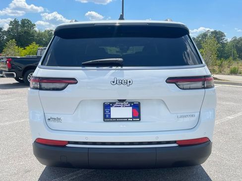Used 2026 Jeep Grand Cherokee L Limited w/ Trailer Tow Package RWD image 19