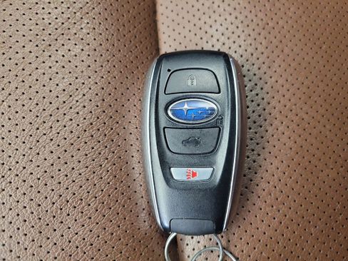 Used 2019 Subaru Ascent Touring AWD/4WD image 32