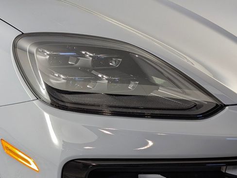 New 2026 Porsche Cayenne Coupe image 15