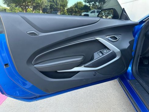 Used 2017 Chevrolet Camaro SS RWD image 16