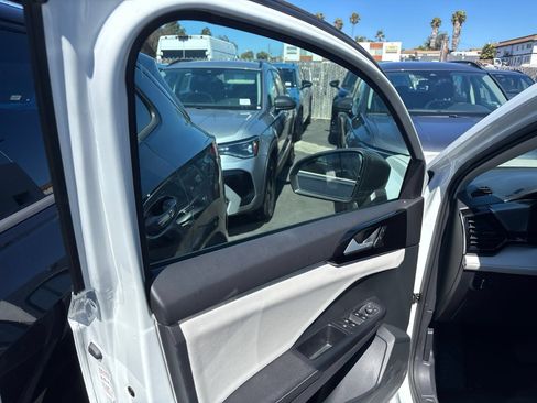 Used 2025 Volkswagen Taos S AWD/4WD image 2