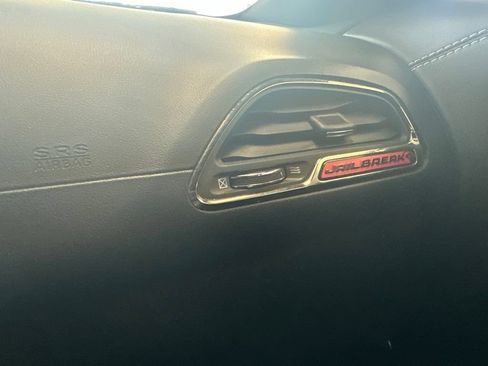 Used 2023 Dodge Challenger SRT Hellcat w/ Driver Convenience Group RWD image 4