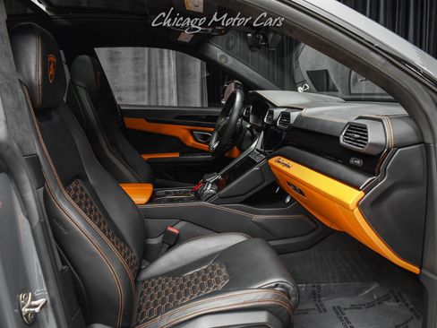 Used 2021 Lamborghini Urus AWD/4WD image 23