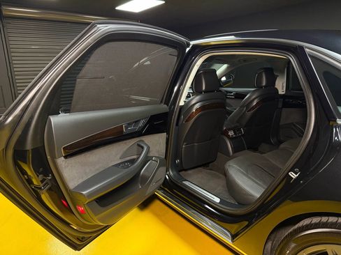 Used 2012 Audi A8 L 4.2 image 15