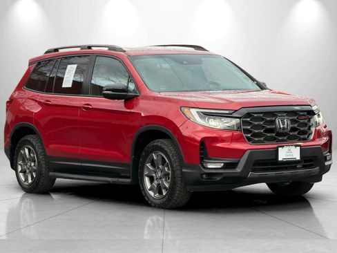 Used 2024 Honda Passport TrailSport image 9
