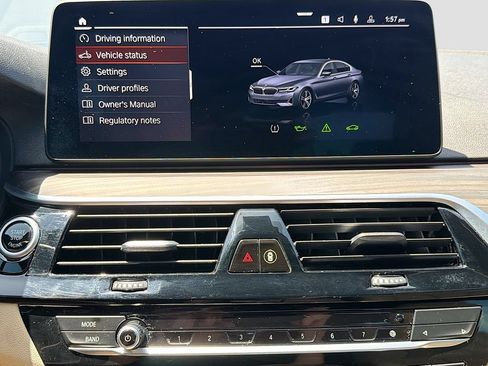 Used 2023 BMW 540i w/ Premium Package RWD image 30