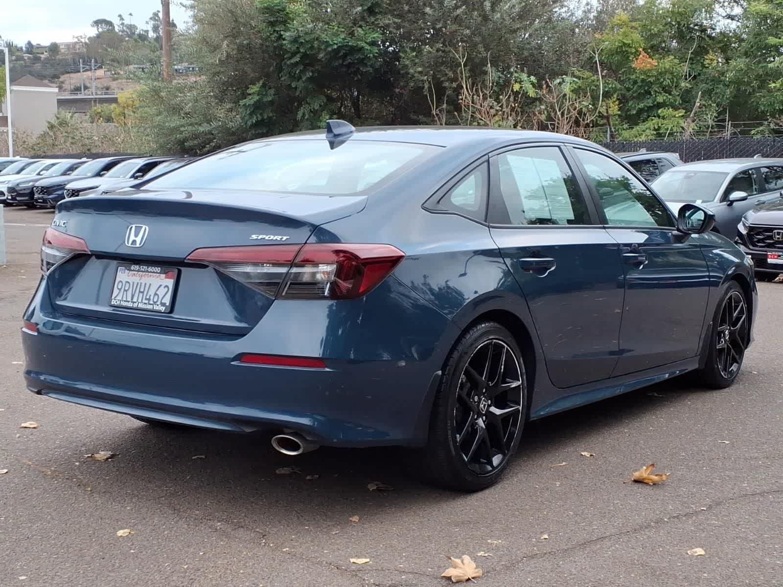 Used 2025 Honda Civic Sport image 4