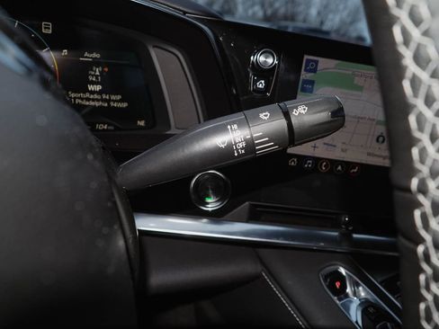 Used 2023 Chevrolet Corvette Stingray Preferred Cpe w/ Engine Appearance Package image 35