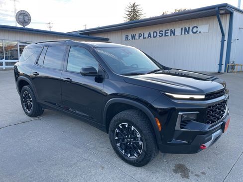 Used 2024 Chevrolet Traverse Z71 w/ Enhanced Driving Package image 24