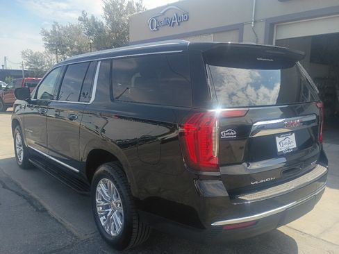 Used 2023 GMC Yukon XL SLT AWD/4WD image 8