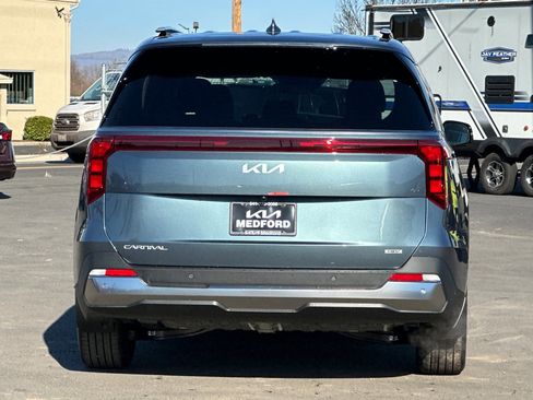New 2026 Kia Carnival SX image 5
