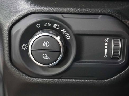 Used 2023 Jeep Gladiator Overland image 26