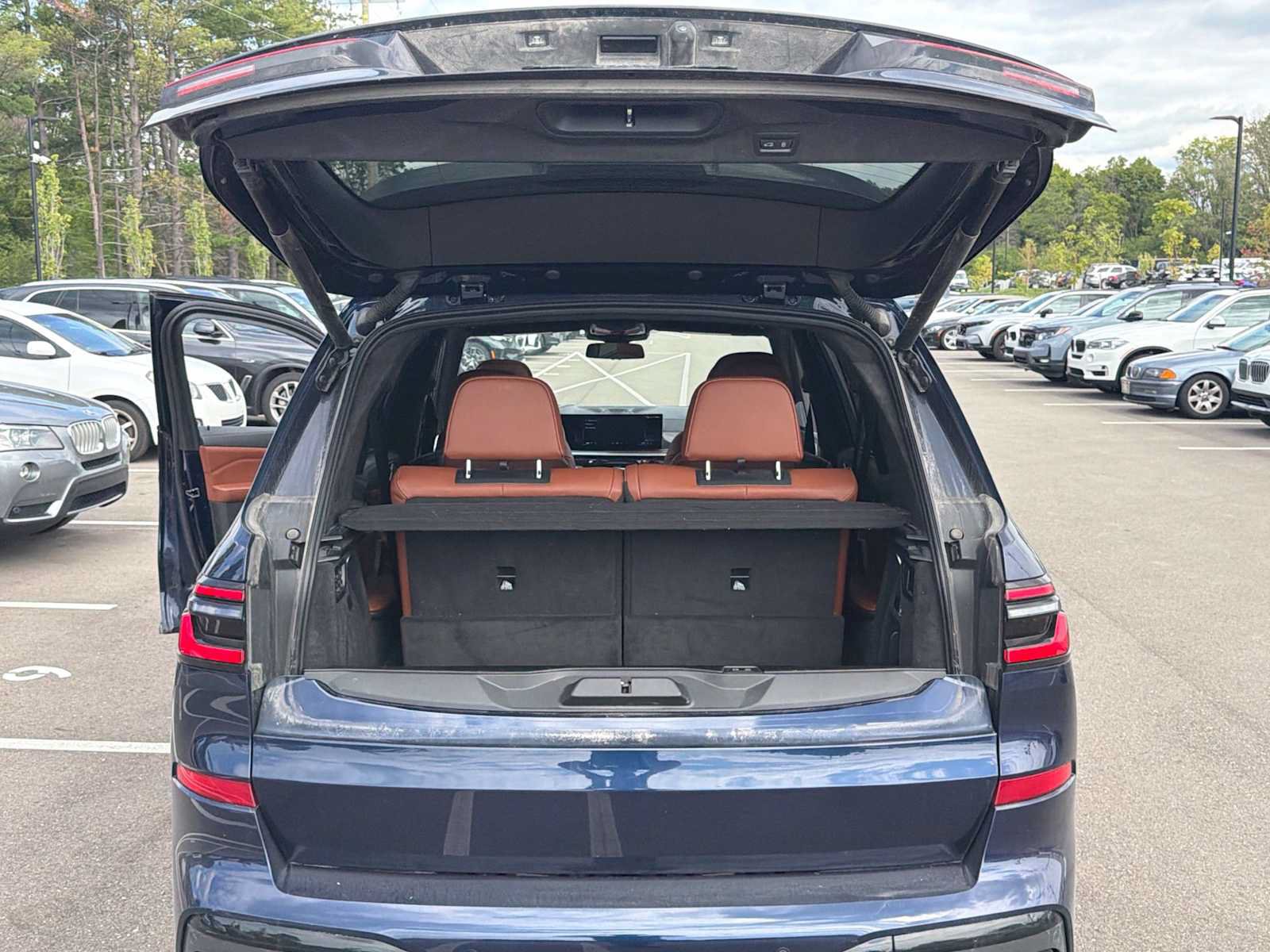 Used 2024 BMW X7 M60i w/ Executive Package AWD/4WD image 27
