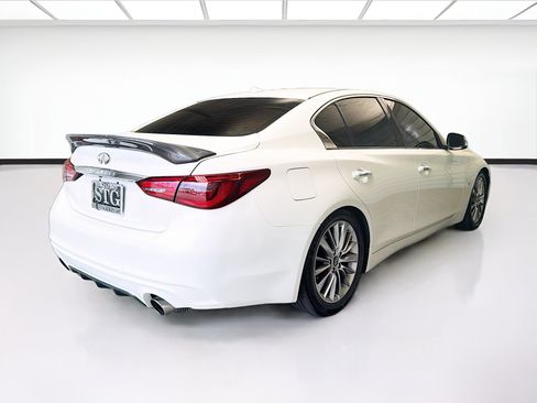 Used 2019 INFINITI Q50 Luxe w/ Essential Package (3.0T Luxe) RWD image 4