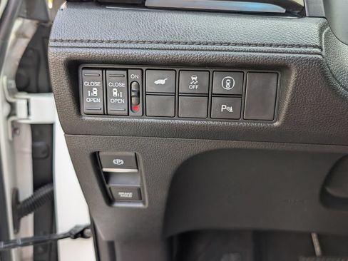 Used 2021 Honda Odyssey Touring image 14