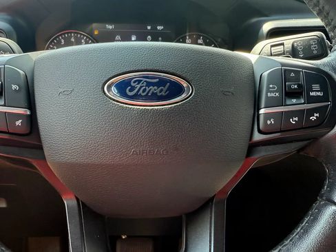 Used 2020 Ford Explorer XLT AWD/4WD image 18